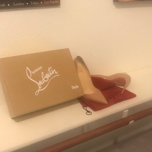 Christian Louboutin Shoes - Authentic Christian Louboutin So Kate Size 39